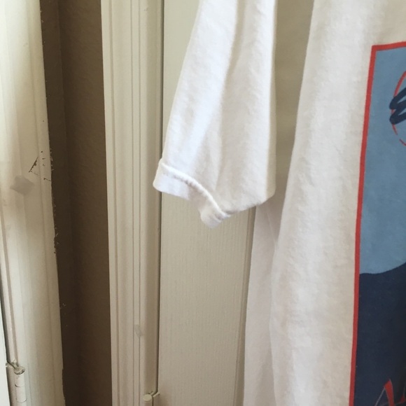 FINAL MARKDOWN Men’s graphic tee xl - Picture 2 of 5